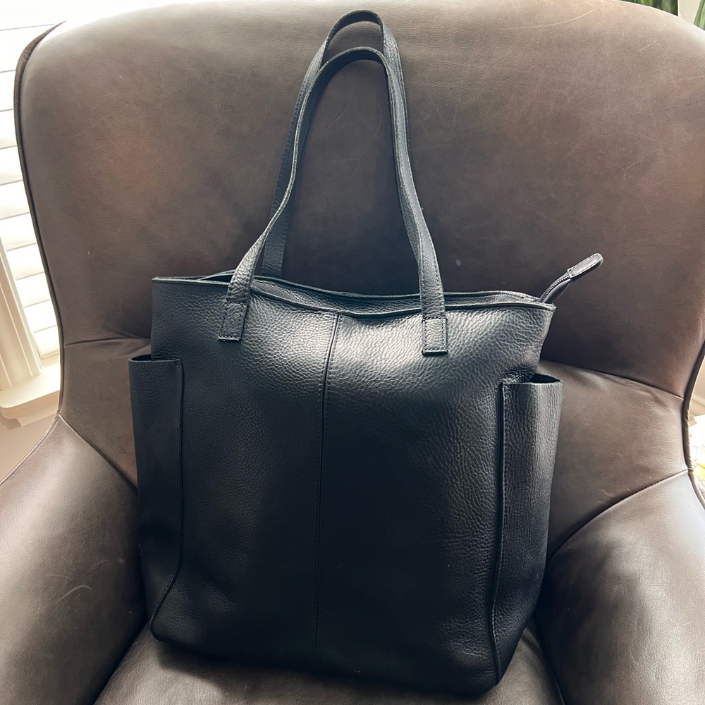 Duluth Black Leather Bag